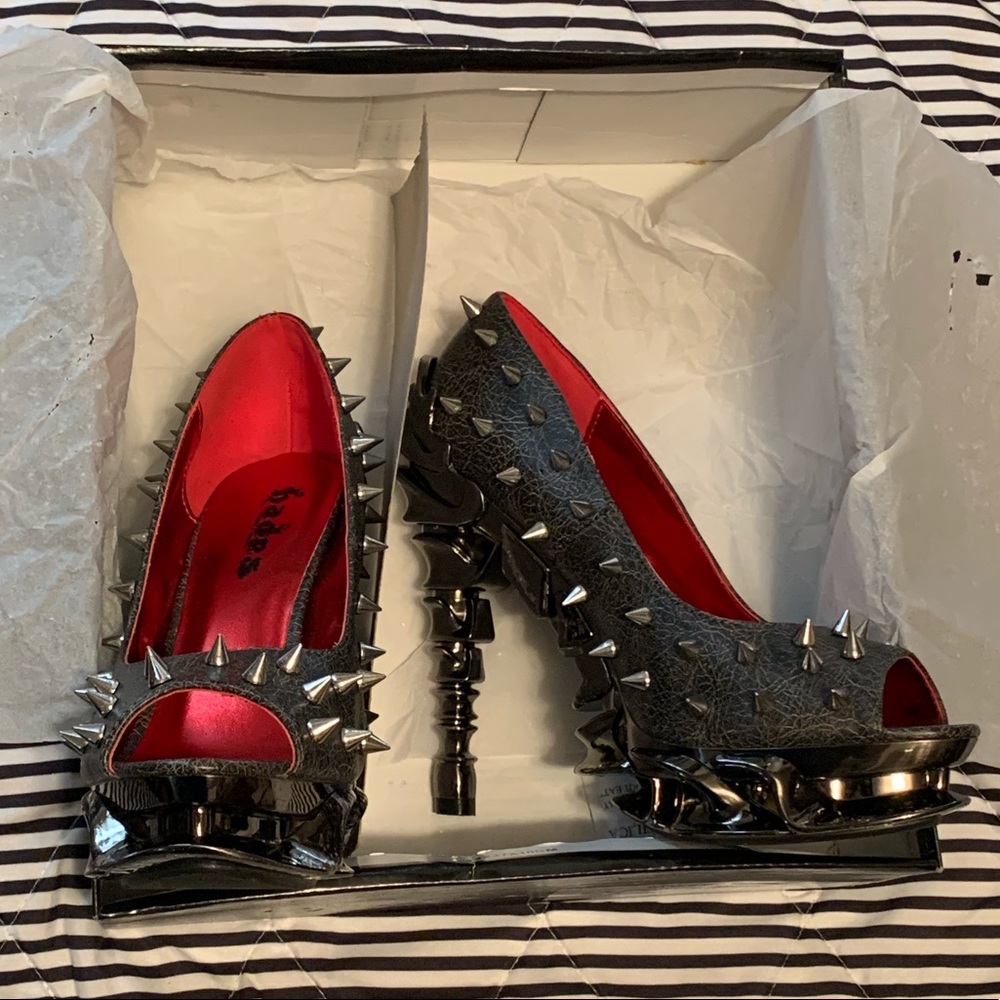 Spiked High Heeled Shoes